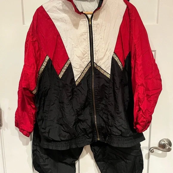 Red and Black Windbreaker Tracksuit size 1x - Picture 2 of 7